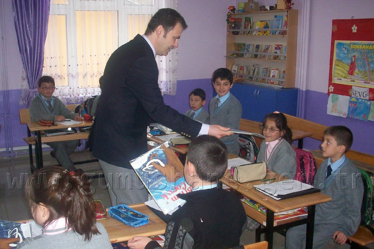 Öğrencilere TÜBİTAK ve TSE Dergileri Dağıtıldı 4