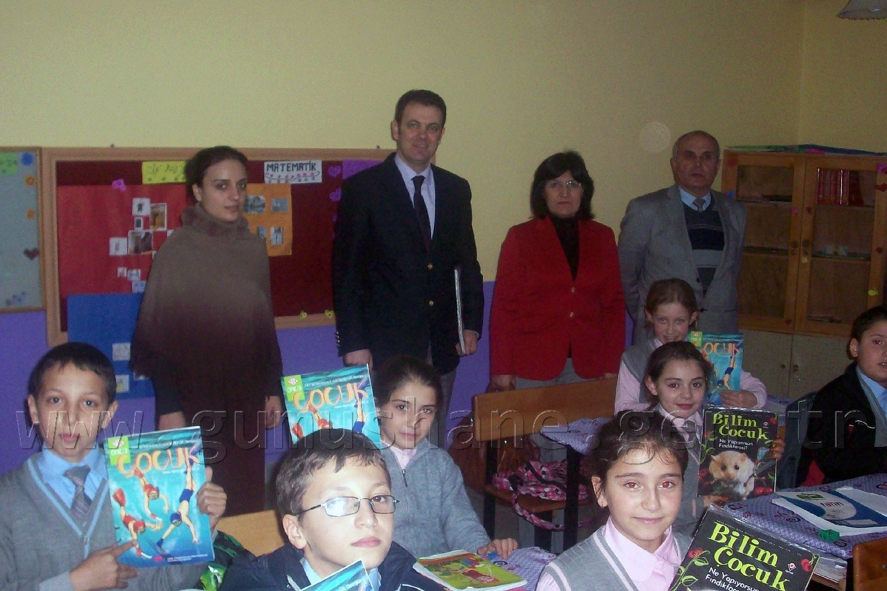 Öğrencilere TÜBİTAK ve TSE Dergileri Dağıtıldı 6