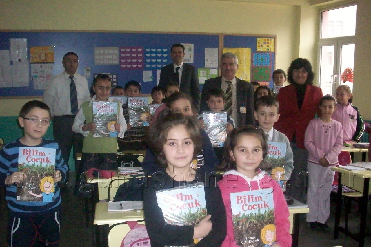 Öğrencilere TÜBİTAK ve TSE Dergileri Dağıtıldı 19