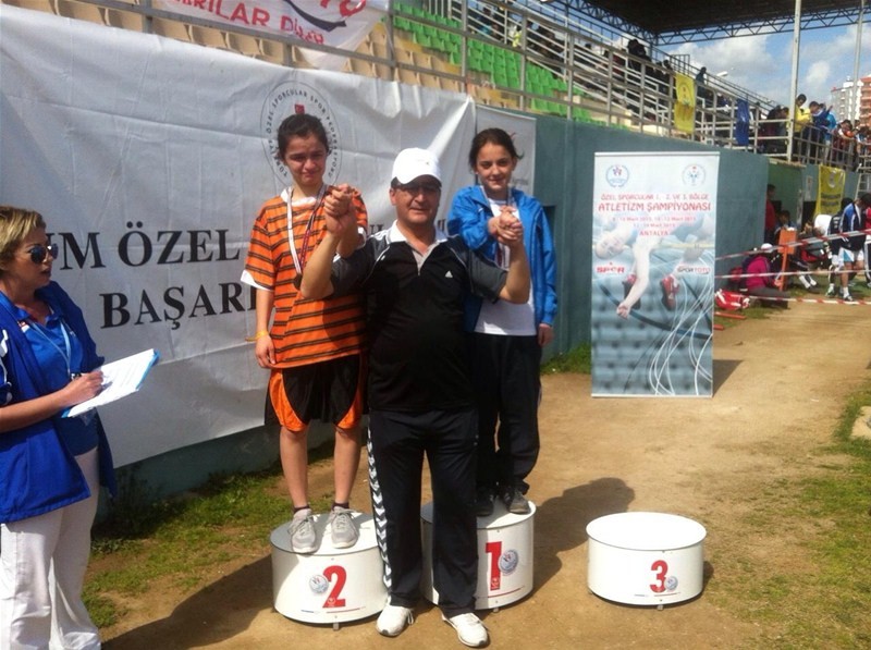 Özel sporcularımız başarıya doymuyor 1