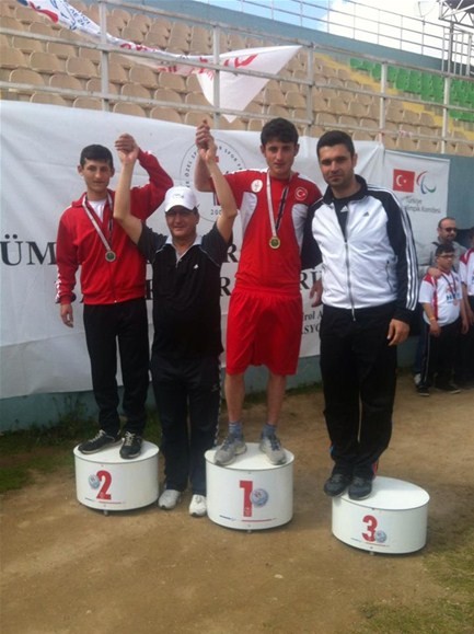 Özel sporcularımız başarıya doymuyor 3