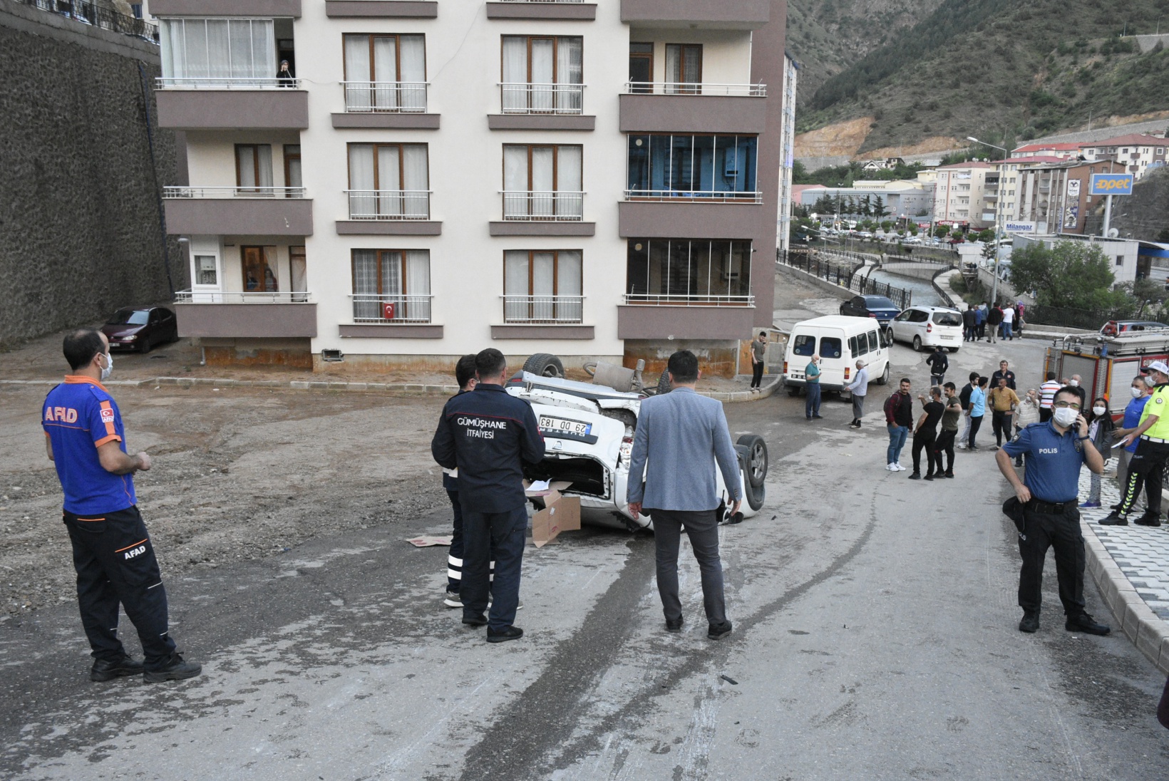 El frenini çekmeyi unutunca... 12