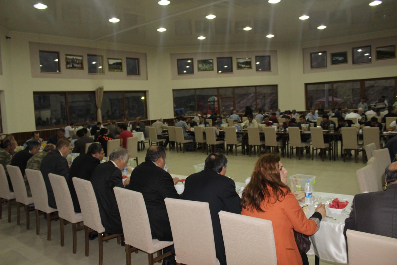 Vali Yavuz, Kürtün'de Şehit Yakını ve Gazilerle İftar Yaptı 1