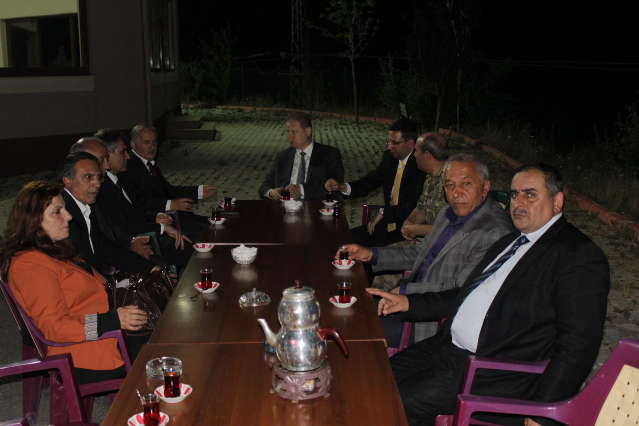 Vali Yavuz, Kürtün'de Şehit Yakını ve Gazilerle İftar Yaptı 5