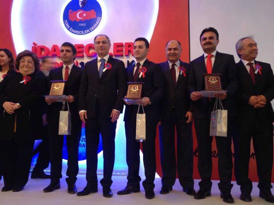 Turan ve Gazel ödüllerini aldı 6