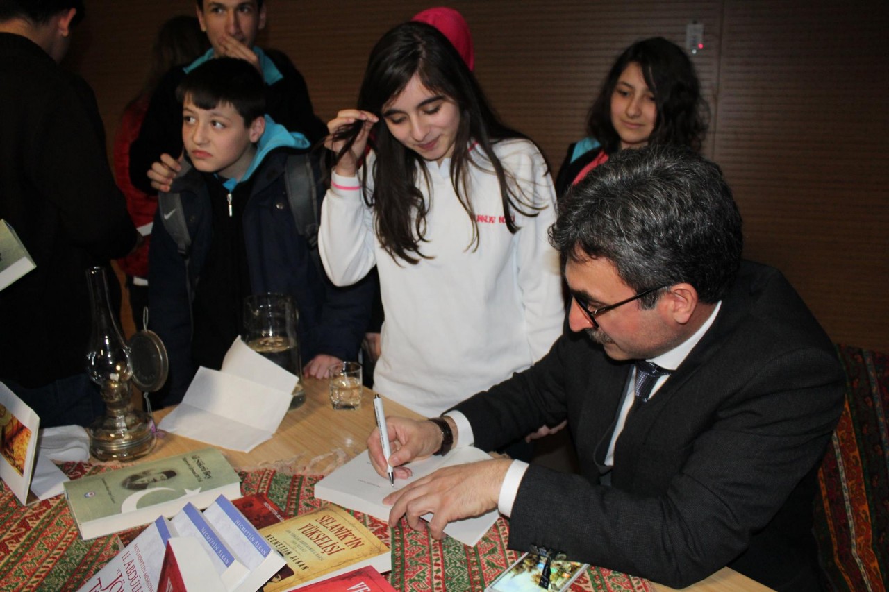 Alkan, öğrencilere tarih bilincini anlattı 3