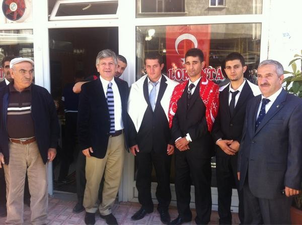 Milletvekili Aydın, Kurban Bayramında Sıkılmadık El, Çalınmadık Kapı Bırakmadı 10