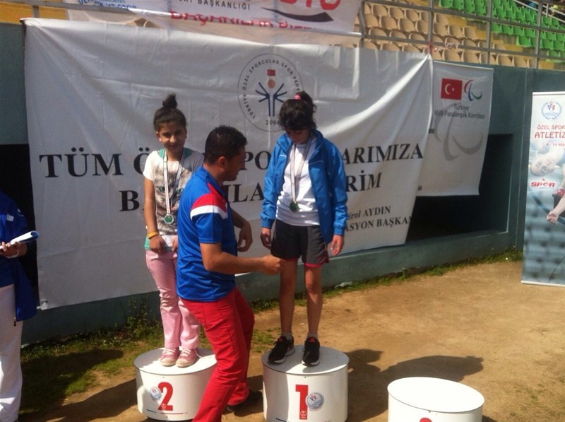 Özel sporcularımız başarıya doymuyor 5