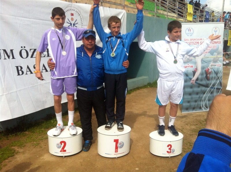 Özel sporcularımız başarıya doymuyor 7