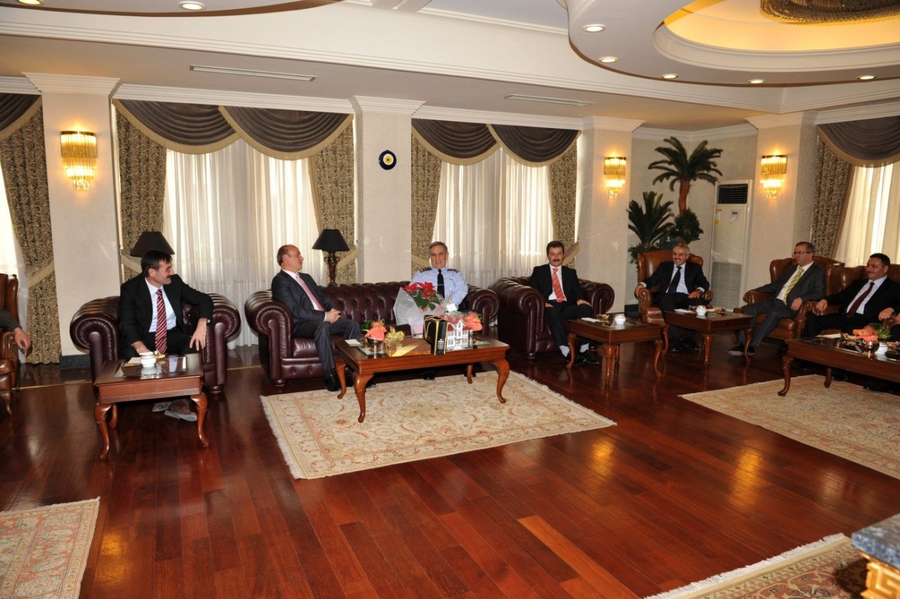 Gümüşhaneli Bürokratlar Orgeneral Öztürk'ü Ziyaret etti 1