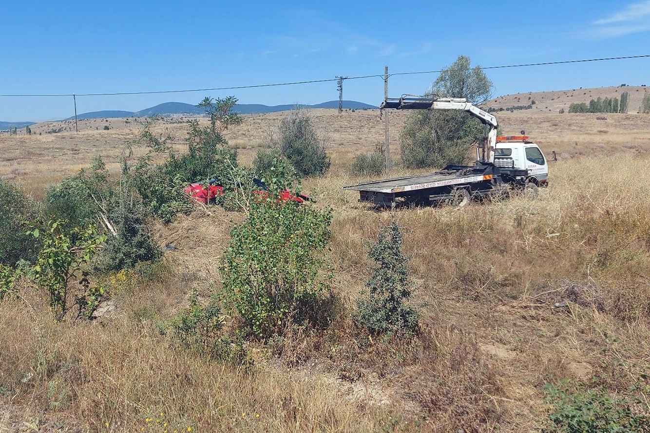 Şiran'da trafik kazası: 1 ölü 3