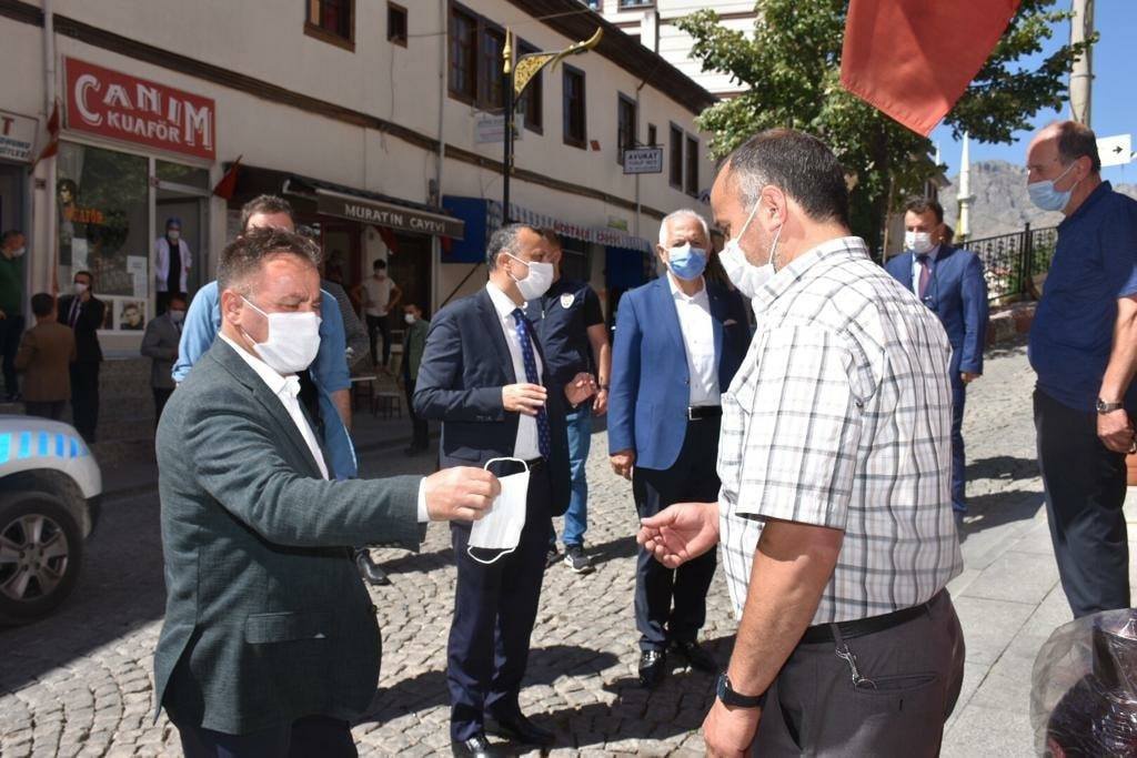 Gümüşhane’de geniş kapsamlı koronavirüs denetimi yapıldı 6