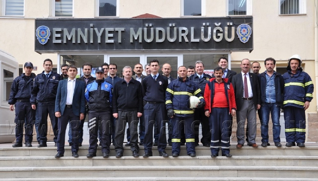 İtfaiye'nin Yangın ve Kurtarma Tatbikatları Devam Ediyor 9