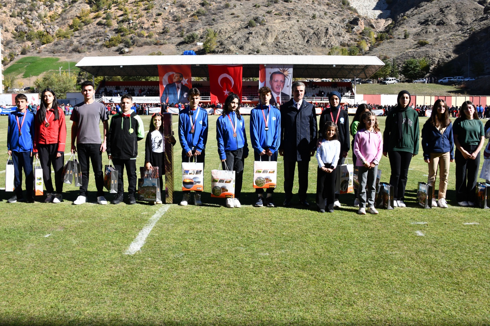 Gümüşhane’de Cumhuriyet’in 101. yılı coşkuyla kutlanıyor 51