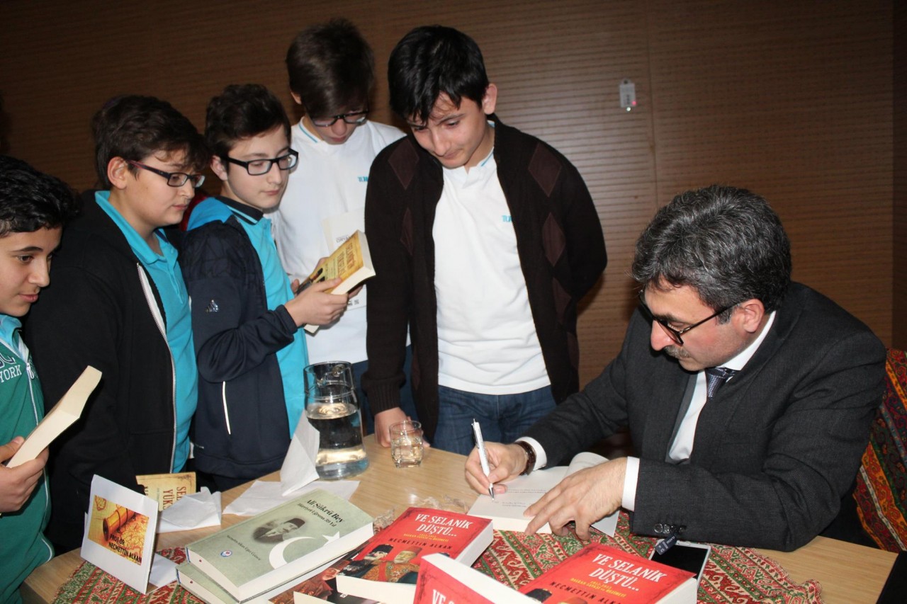 Alkan, öğrencilere tarih bilincini anlattı 6