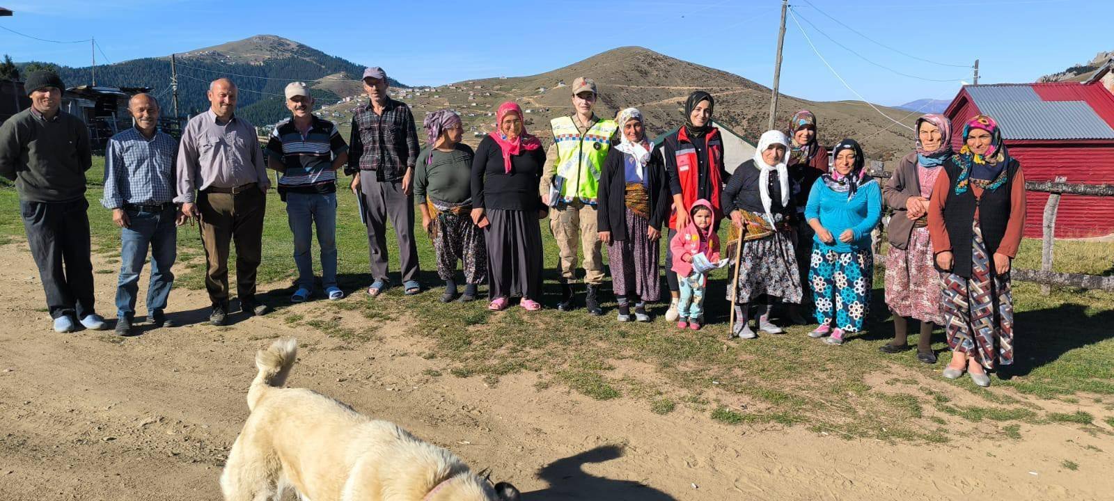 Jandarma’nın KADES farkındalık faaliyetleri aralıksız devam ediyor 4
