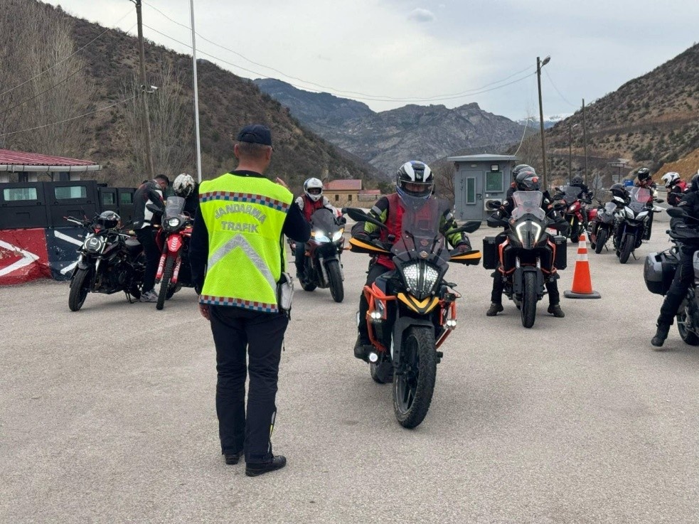 Jandarma’dan motosiklet kulüplerine farkındalık eğitimi 2