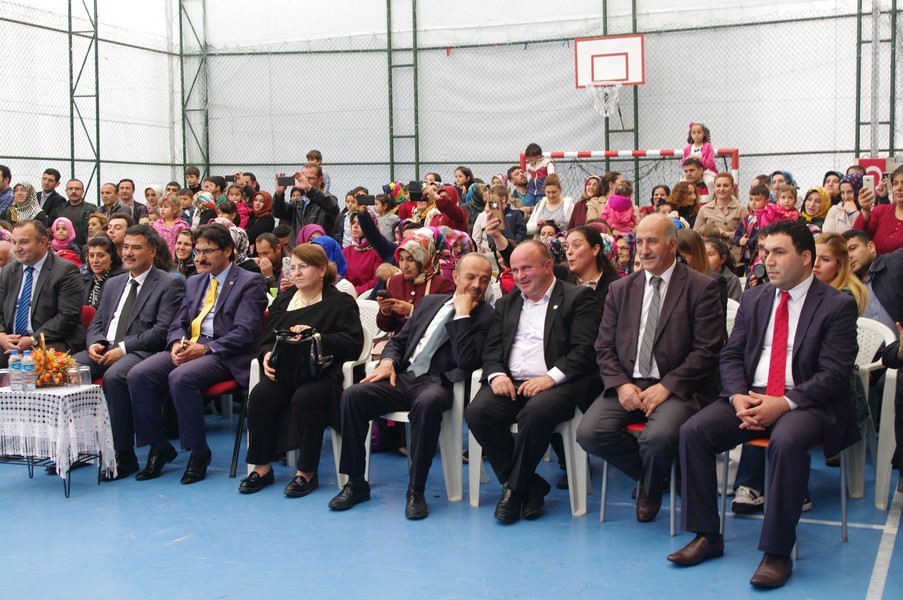 Nesrin Halit Zarbun’da okul öncesi şenliği ve mezuniyet töreni 12