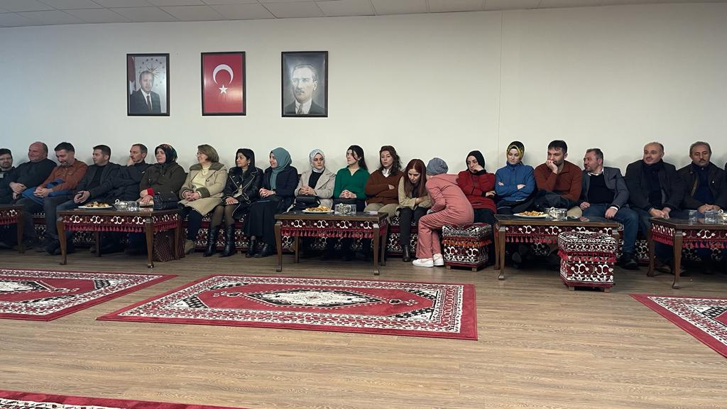 Gündoğdu, memleketinde Memur-Sen ailesiyle buluştu 3