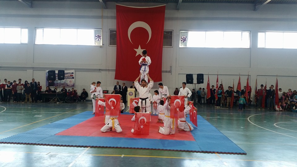 Kelkit'te 23 Nisan Coşkusu 2