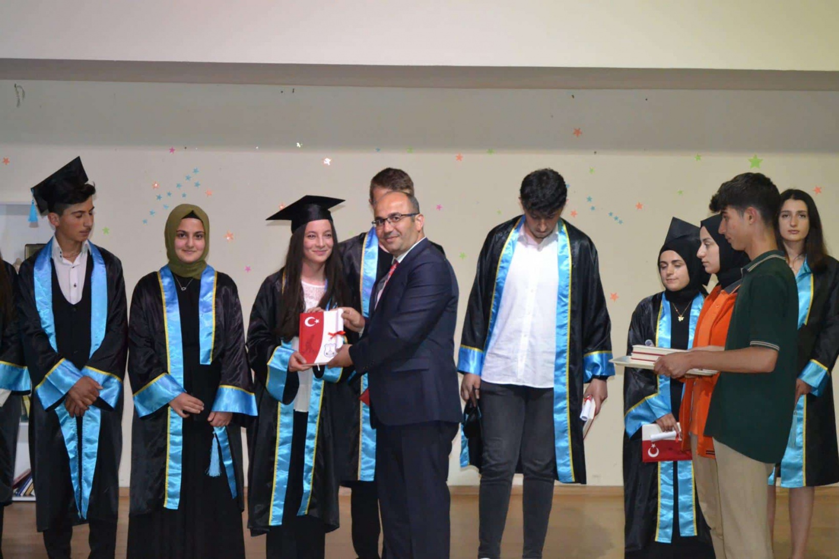 Torul’da şiir tadında mezuniyet programı 11