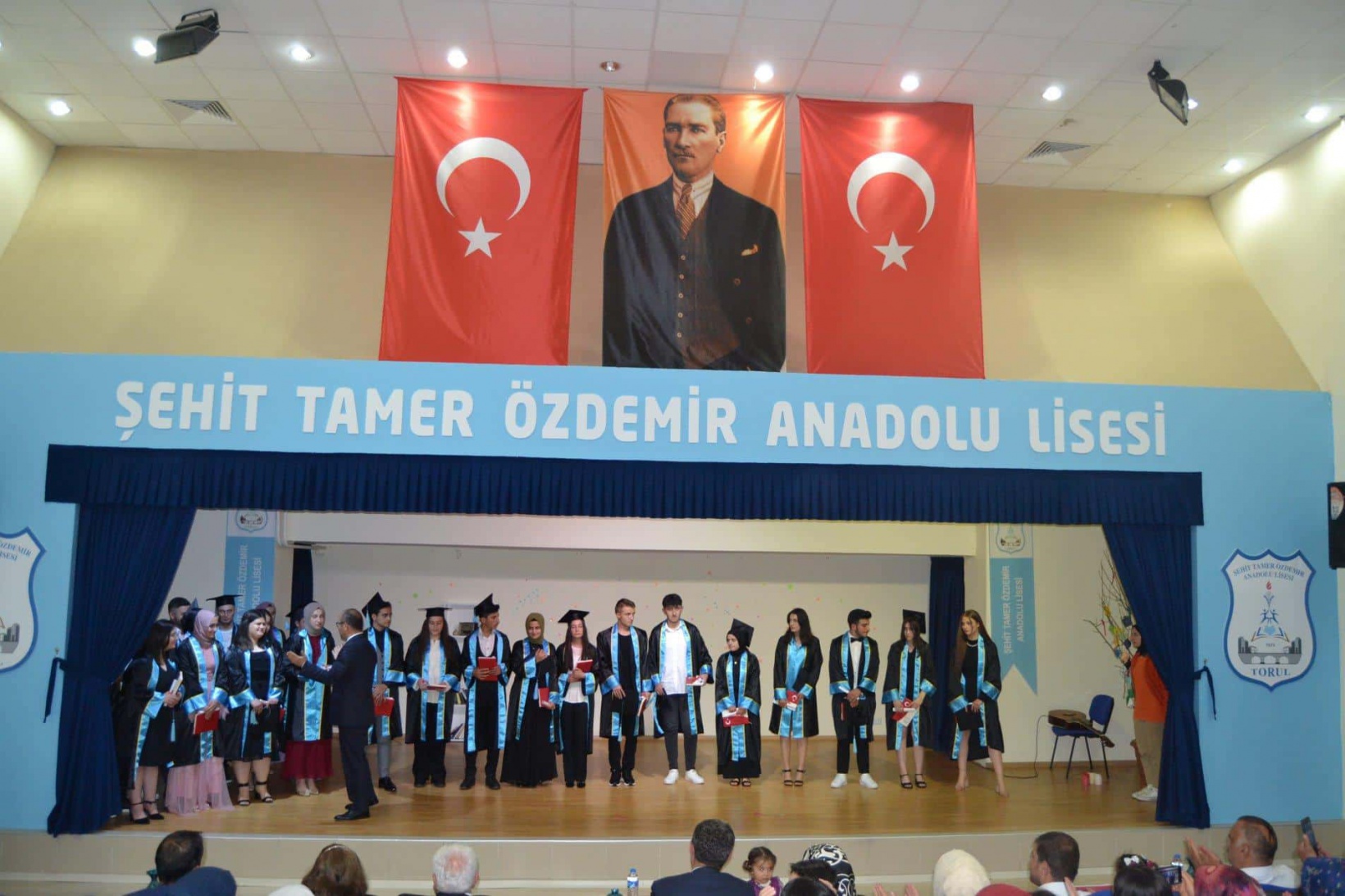 Torul’da şiir tadında mezuniyet programı 10