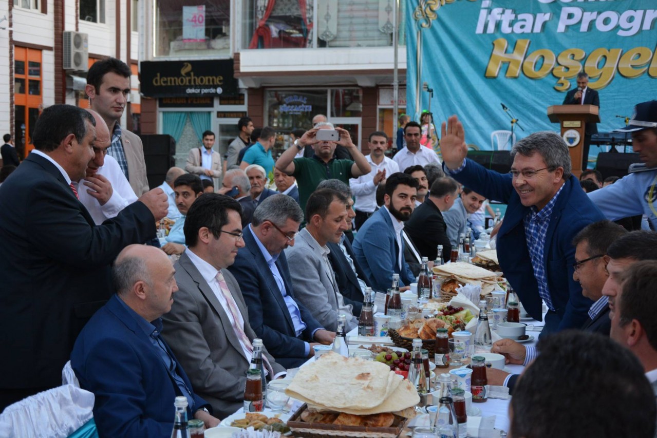 Kelkit’te binlerce kişi gönül sofrasında buluştu 1