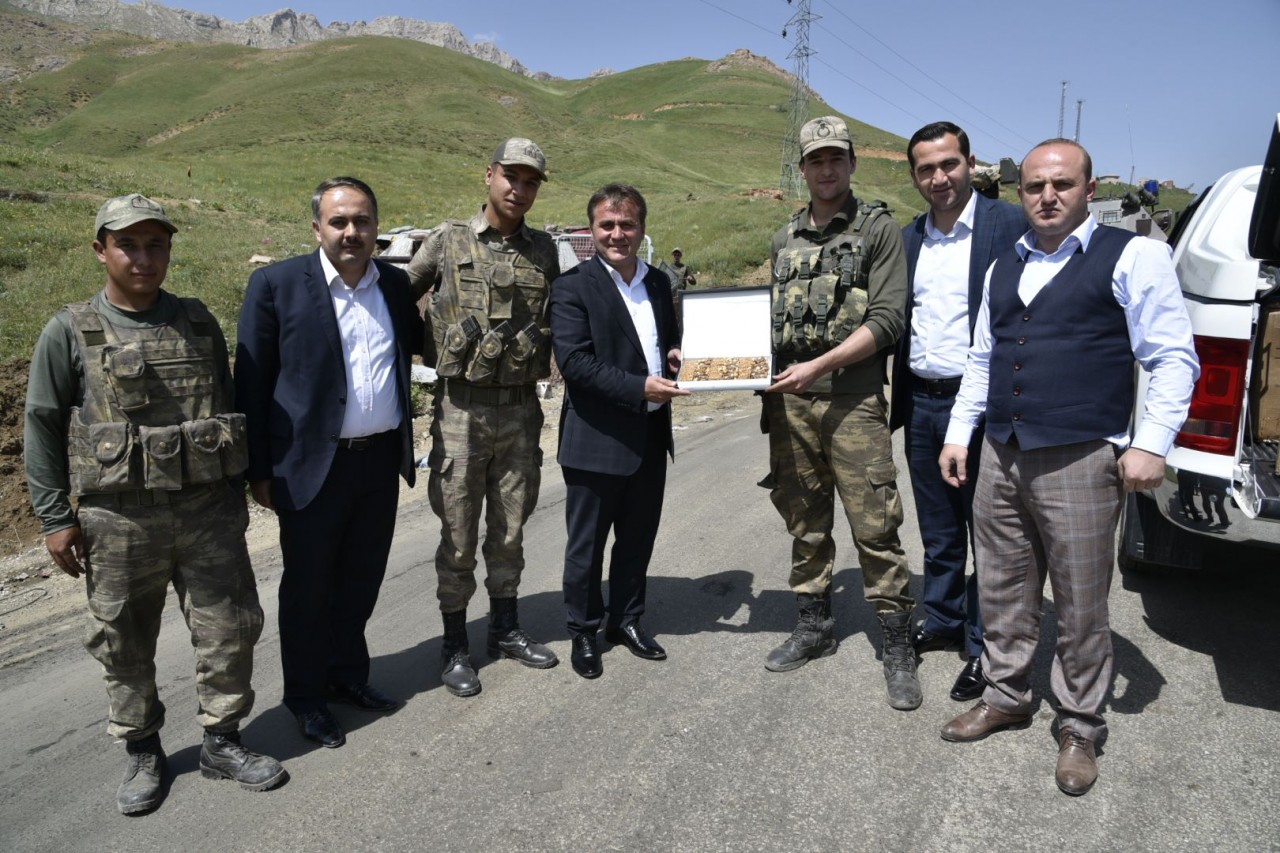 Gümüşhane’den Hakkari’nin Derecik Beldesine kardeş ziyareti 18