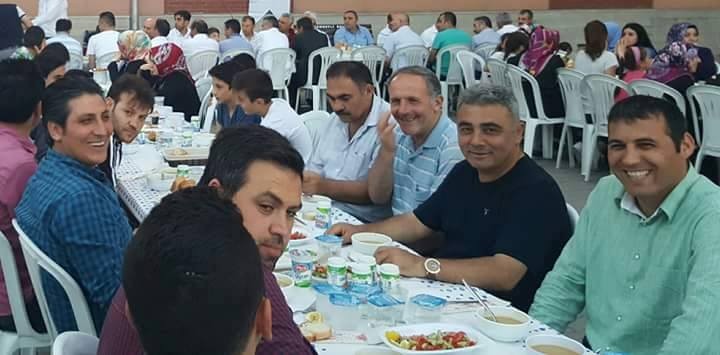 Sultanbeyli’de iftar programı 8