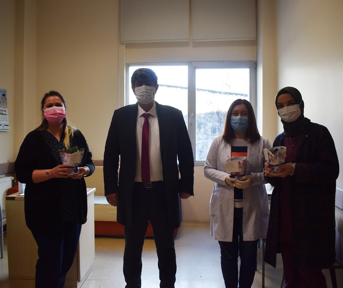 Başkan Özdemir’den kadın esnafa ziyaret 4