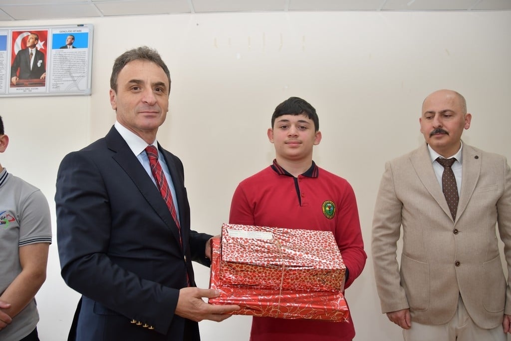 Gümüşhane’de İstiklal Marşı ve Mehmet Akif Ersoy Anma yarışmaları sonuçlandı 2