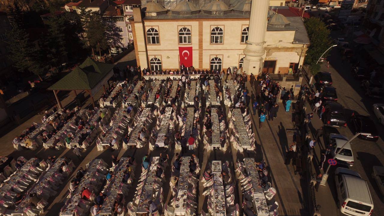 Gümüşhane’de Bayramlaşma töreni ilklerle gerçekleştirildi 31