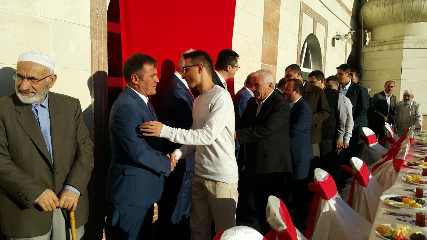 Gümüşhane’de Bayramlaşma töreni ilklerle gerçekleştirildi 32