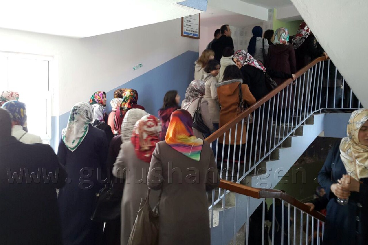 Gümüşhane’de Velilere Kitap Okuma Yarışması Yapıldı 3