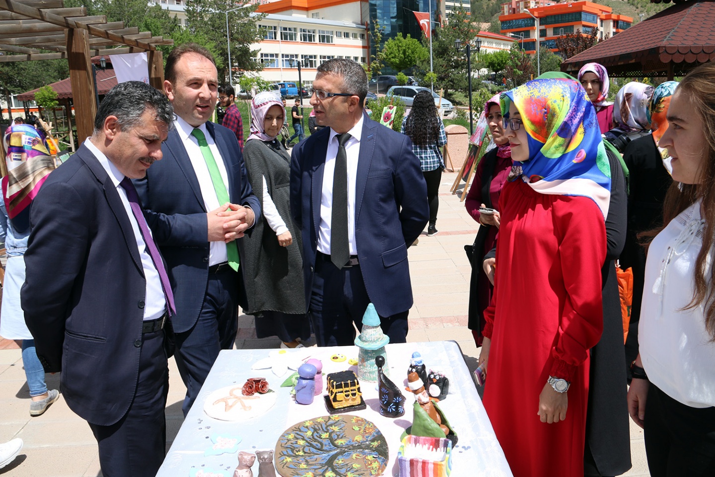 KYK öğrencileri eserlerini sergiledi 13