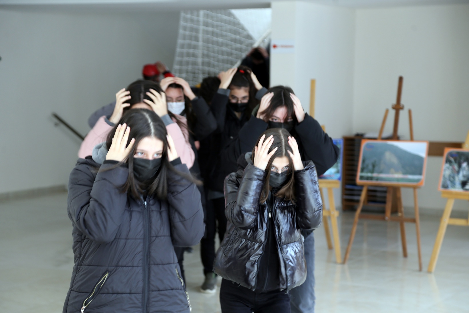 Gümüşhane’de ‘Deprem anı ve Tahliye Tatbikatı’ gerçekleştirildi 1