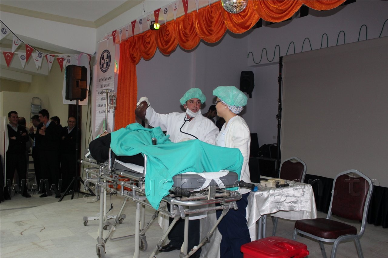 14 Mart Tıp Bayramı Şiran'da Yapılan Etkinlikle Kutlandı 14