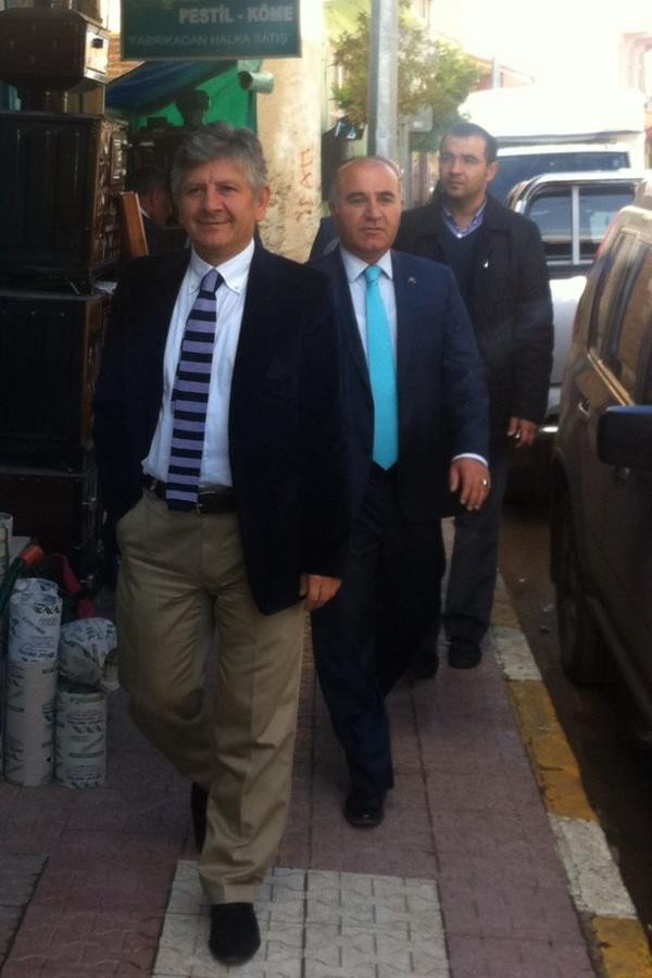 Milletvekili Aydın, Kurban Bayramında Sıkılmadık El, Çalınmadık Kapı Bırakmadı 15