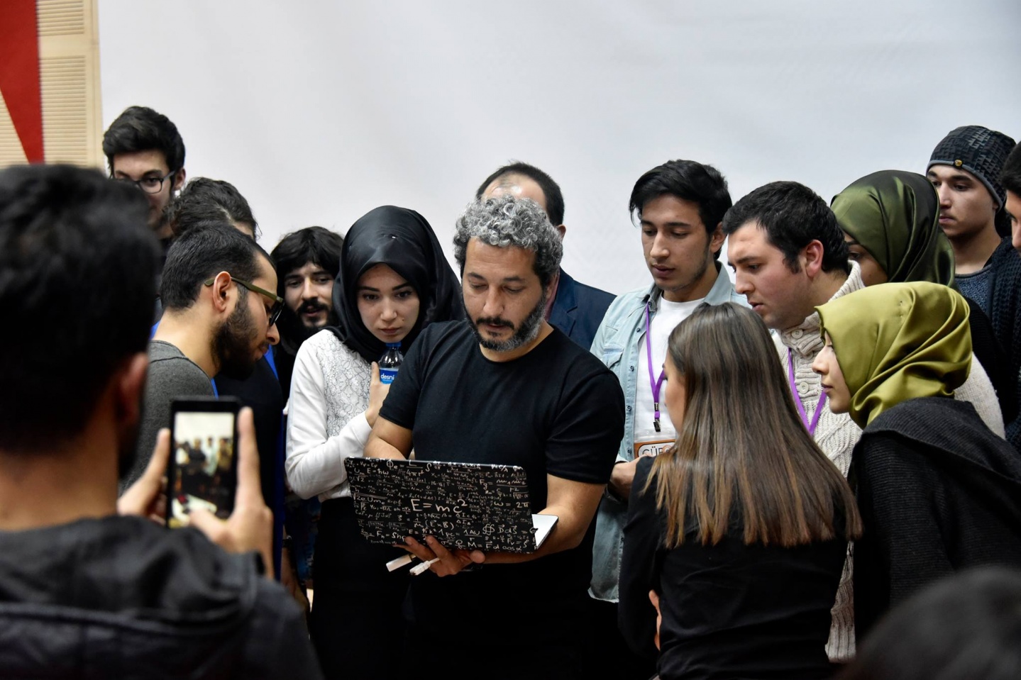 Özdel, tecrübelerini gençlere anlattı 8