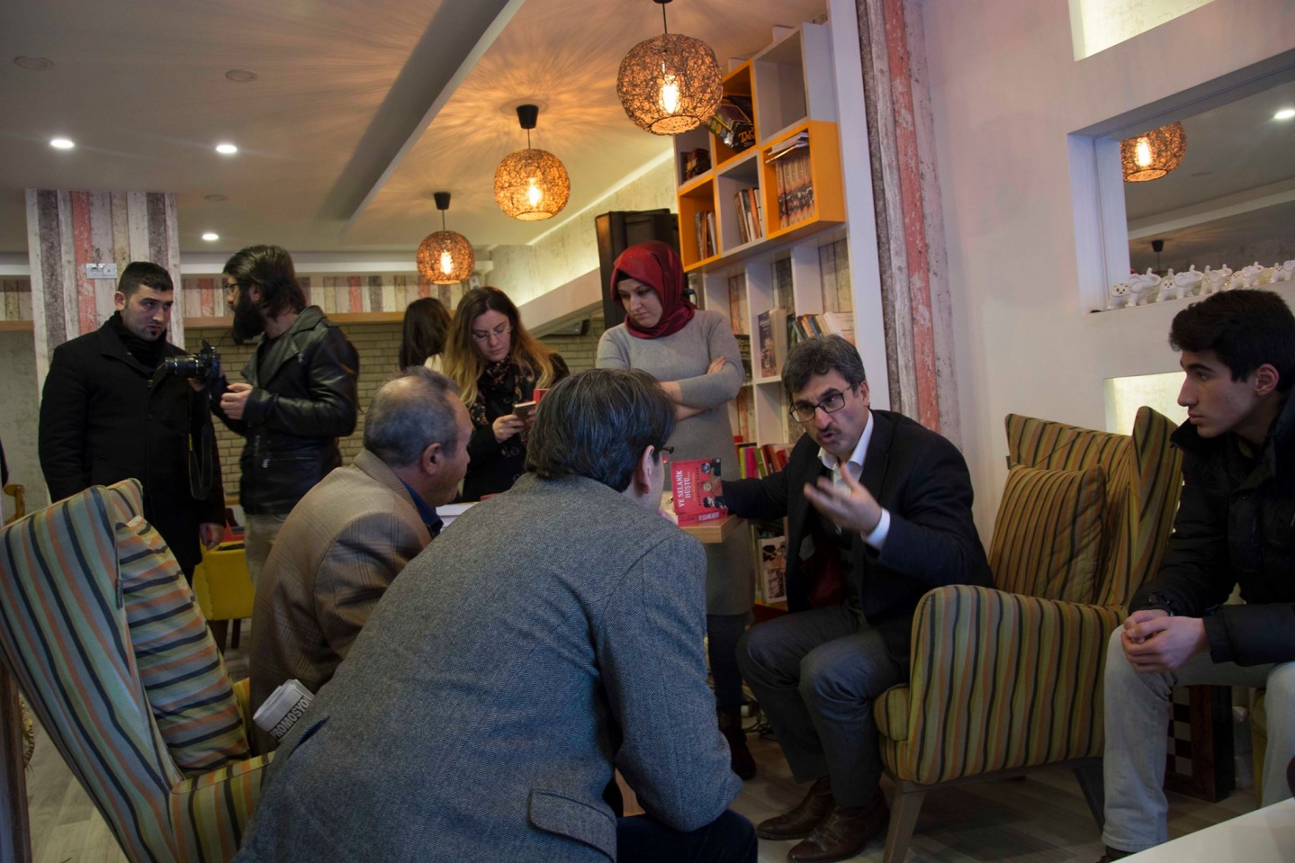Alkan, Gümüşhaneli kitap sevdalılarıyla buluştu 6