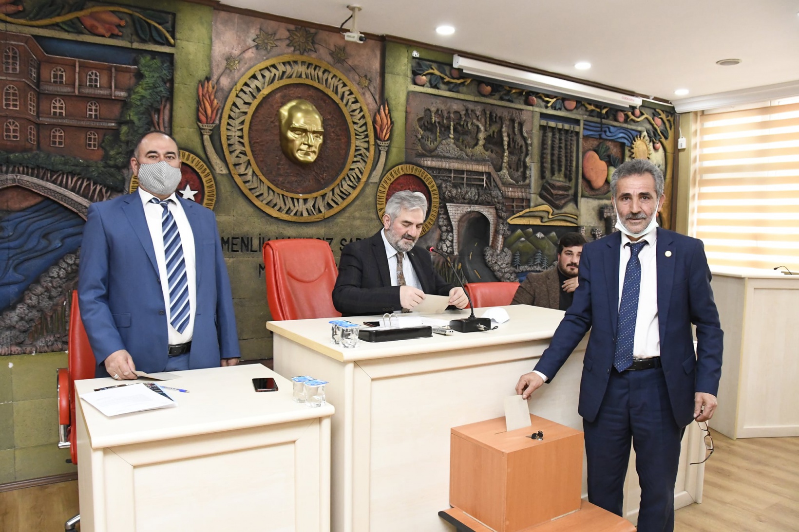 Erdoğdu oy birliğiyle güven tazeledi 11