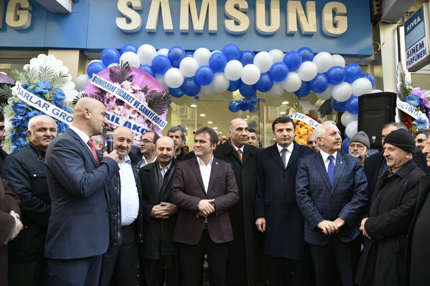 Gümüşhane Samsung bayii dualarla açıldı 3