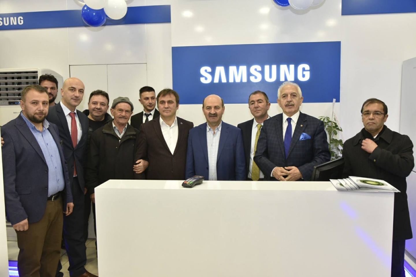 Gümüşhane Samsung bayii dualarla açıldı 1