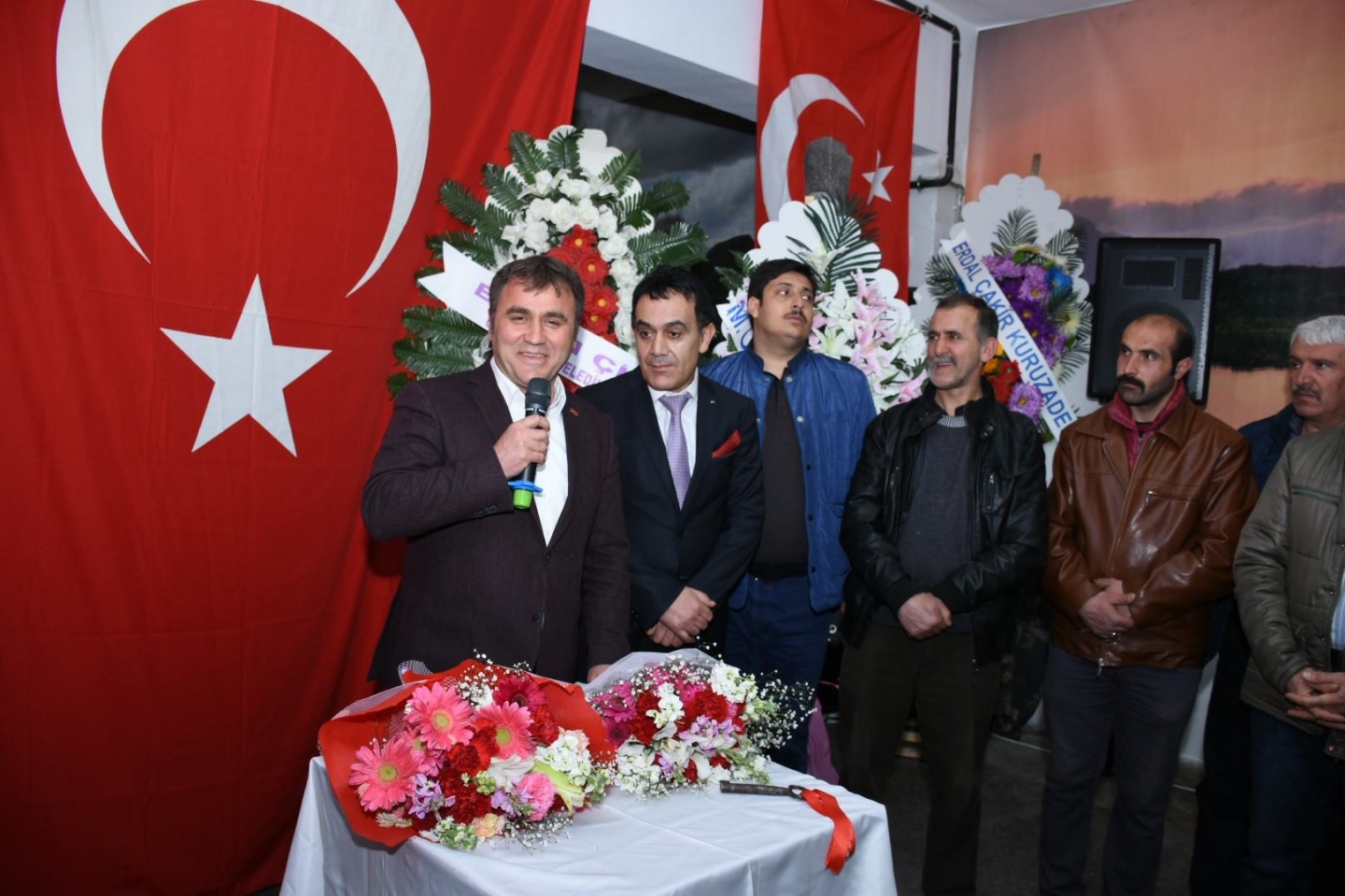 Dörtkonaklılar derneği yeni yerine taşındı 7