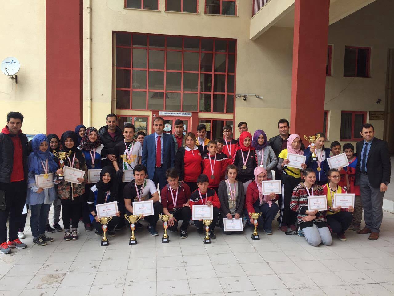 Okullar arası Bocce müsabakaları sona erdi 3