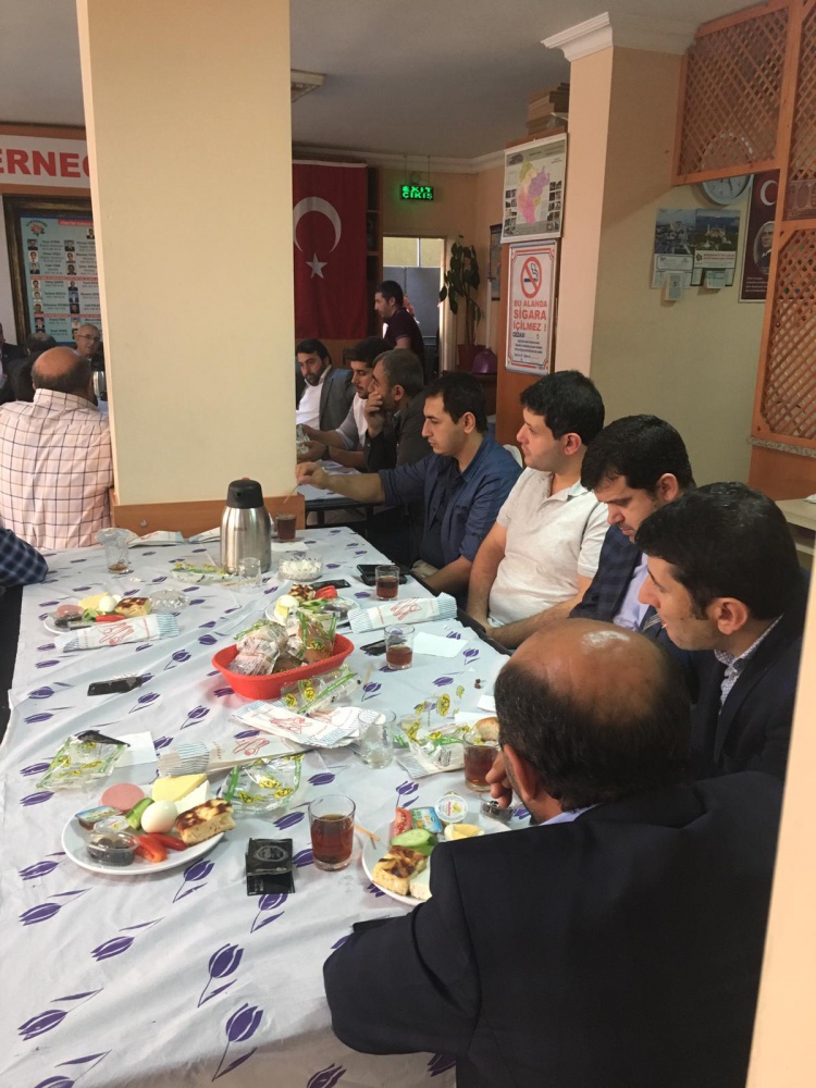 Sultanbeyli Gümüşhaneliler derneği gençler için bir araya geldi 16