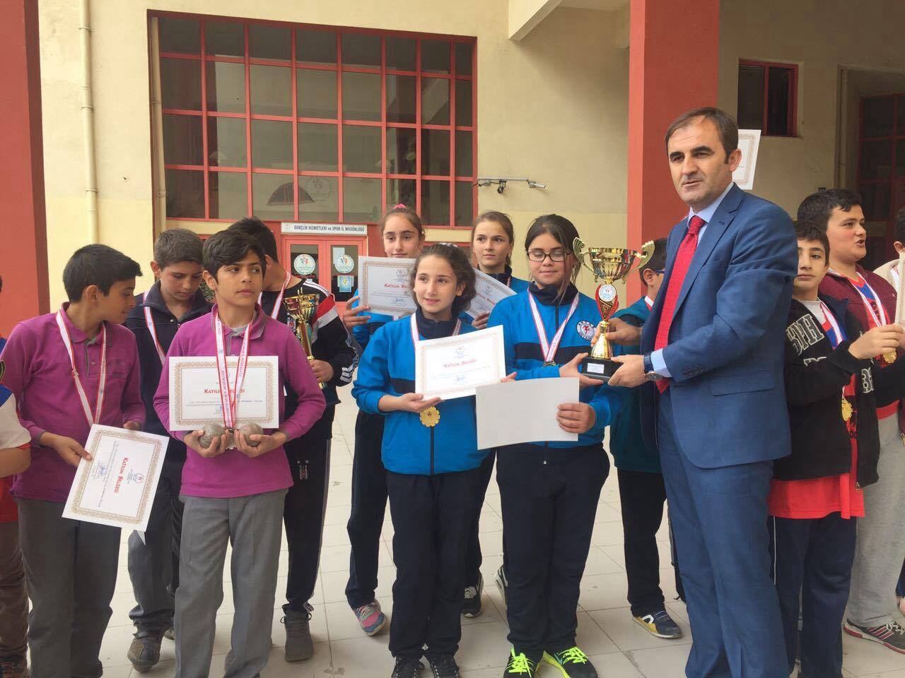 Okullar arası Bocce müsabakaları sona erdi 6