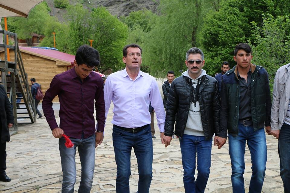 Üniversite öğrencileri önce Tomara sonra Limni Gölünde coştu 11