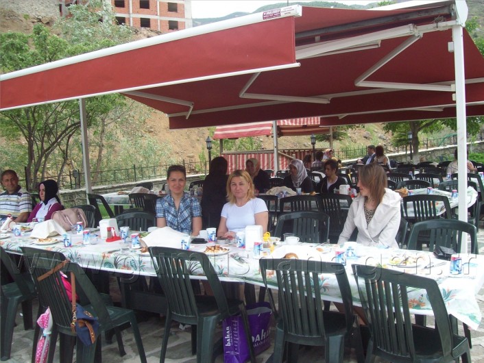 Sağlıkçılardan Üçü Bir Arada Kutlama 4