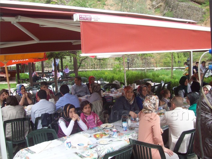 Sağlıkçılardan Üçü Bir Arada Kutlama 5